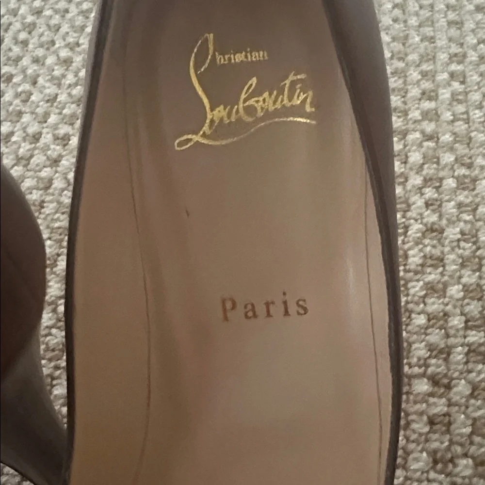 NWT Authentic Christian Louboutin 4 1/4” Chocolate Platform Brown Leather Heels